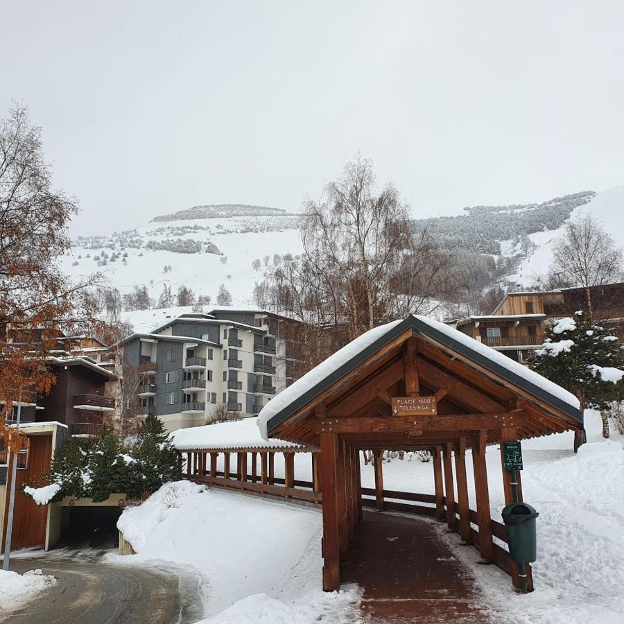 Appartement Cosy 4 Personnes - Charme Et Confort Au Pied Des Pistes Ле дез Альп Экстерьер фото