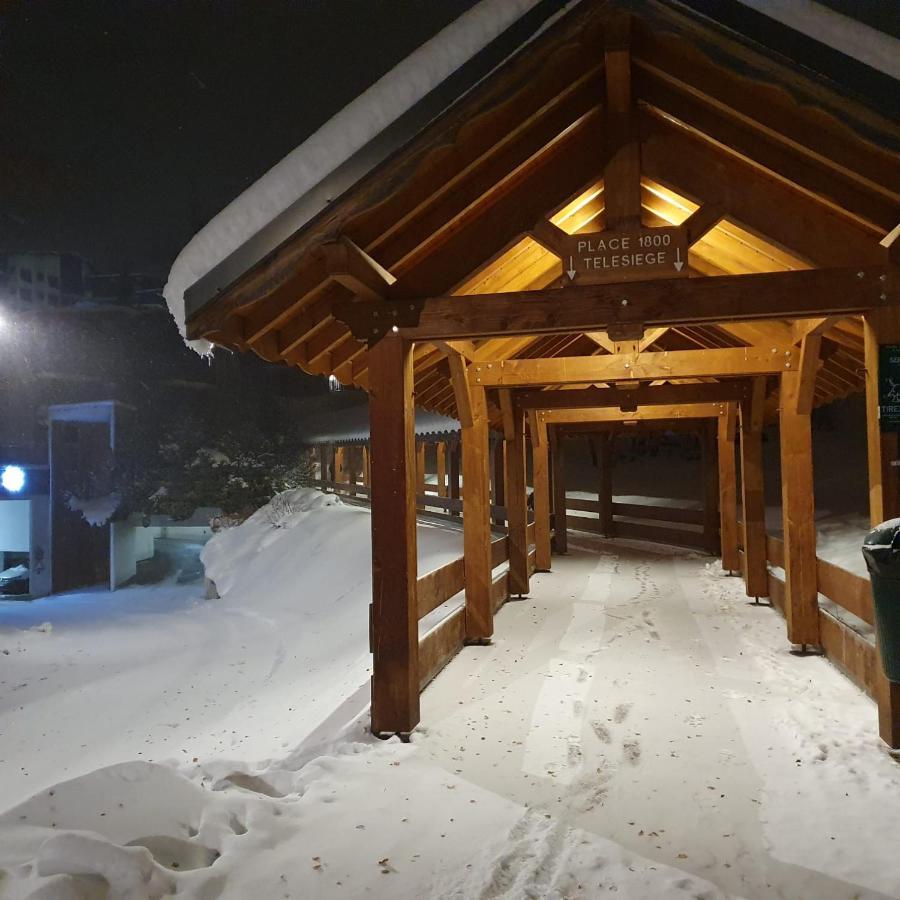 Appartement Cosy 4 Personnes - Charme Et Confort Au Pied Des Pistes Ле дез Альп Экстерьер фото